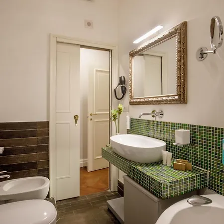 Vivaldi Luxury 3* Rome
