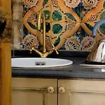 Vivaldi Luxury فندق 3*