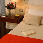 Vivaldi Luxury 3* روما