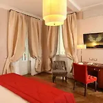Vivaldi Luxury 3*