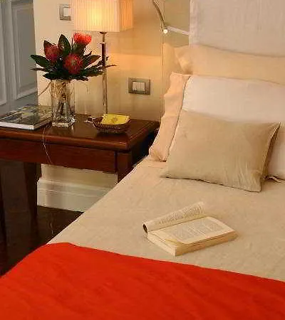 Vivaldi Luxury 3* רומא